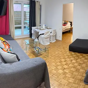 Apartment Appt Entier Monparnasse Avec Terrasse Et Parking, Paris
